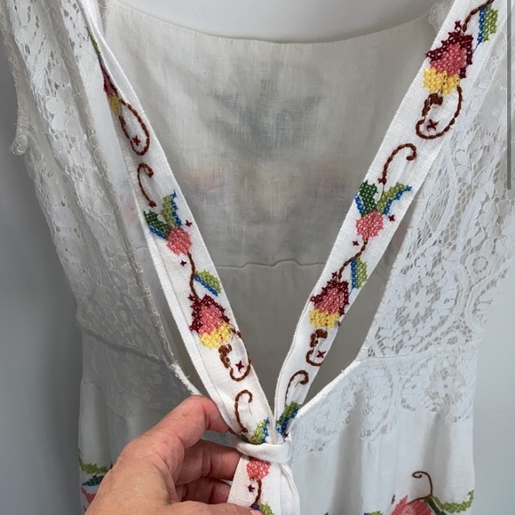 Stunning Farm Rio Embroidered Linen Maxi Dress - Picture 3 of 5